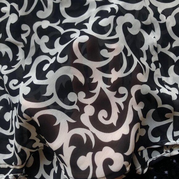 La Vie En Rose Sheer Tank Top - Picture 7 of 7